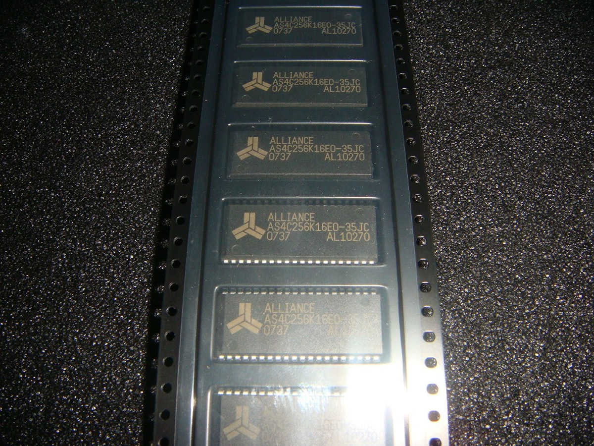 AS4C256K16E0-35JC