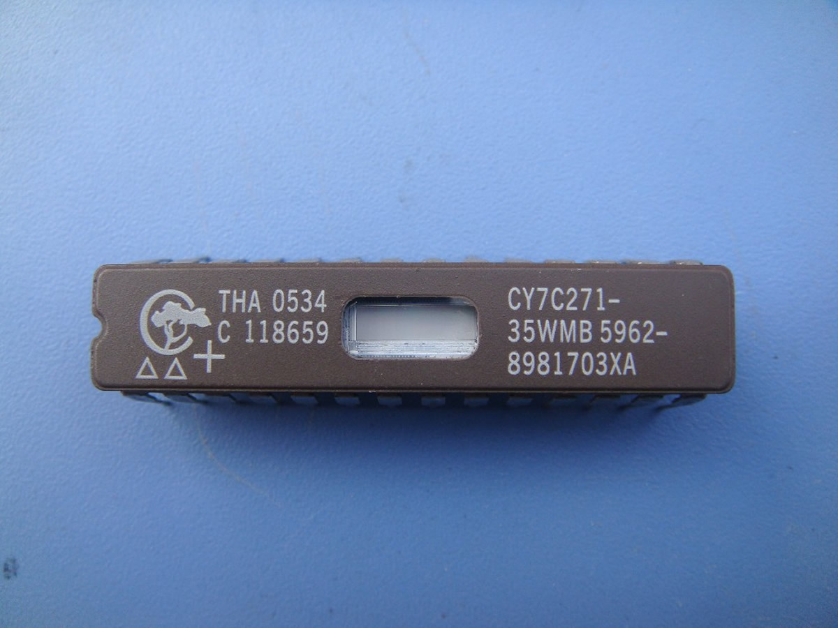 CY7C271-35WMB