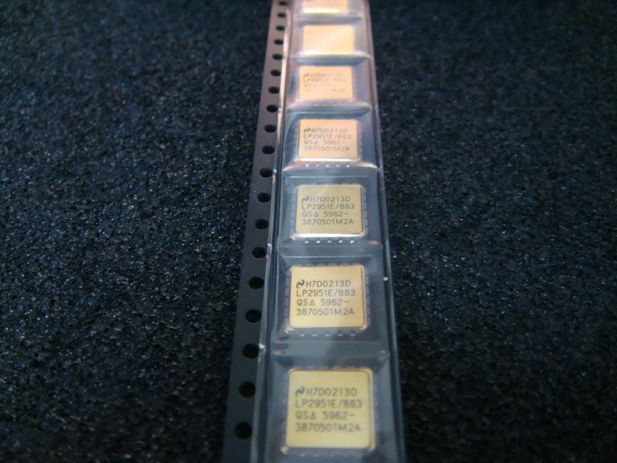 LP2951E883