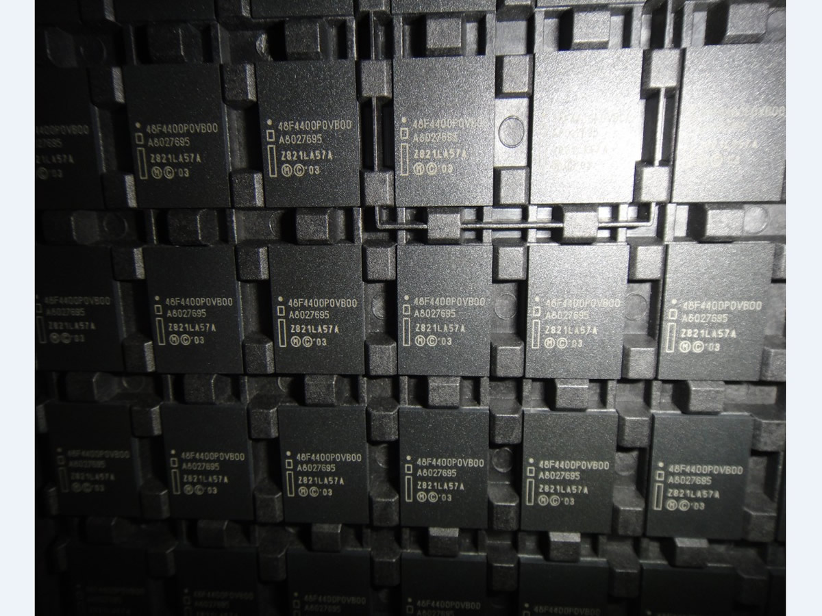 PC48F4400P0VB00